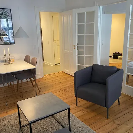 Bright 2-bedroom In Elegant Osterbro * Копенгаген