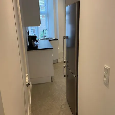 Апартаменты Bright 2-bedroom In Elegant Osterbro Копенгаген