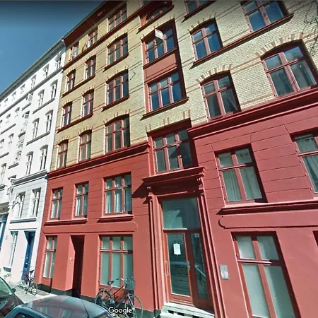 Апартаменты Bright 2-bedroom In Elegant Osterbro *